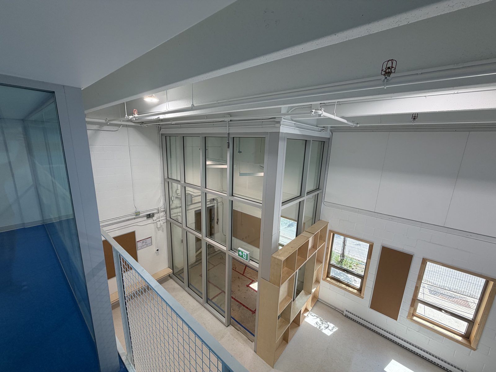 Espaces vitrés — ménage après travaux, École Laurier