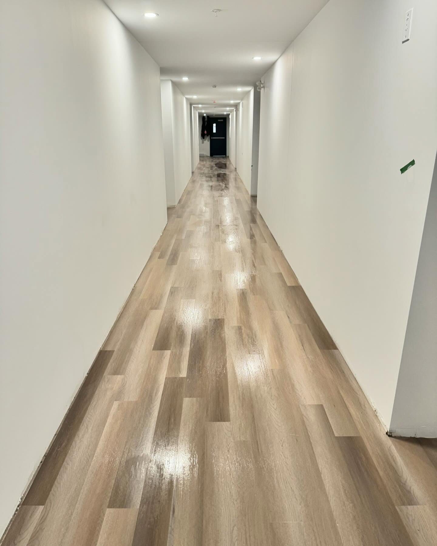 Corridor intérieur — ménage après construction